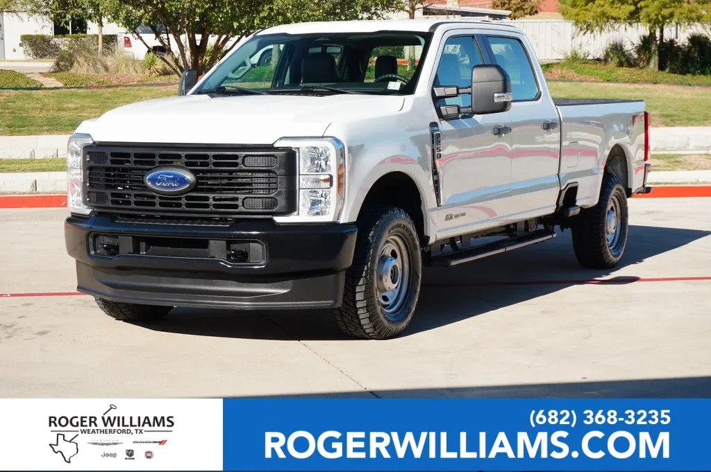 White 2023 Ford Super Duty F-250 SRW XL for sale in Weatherford, TX