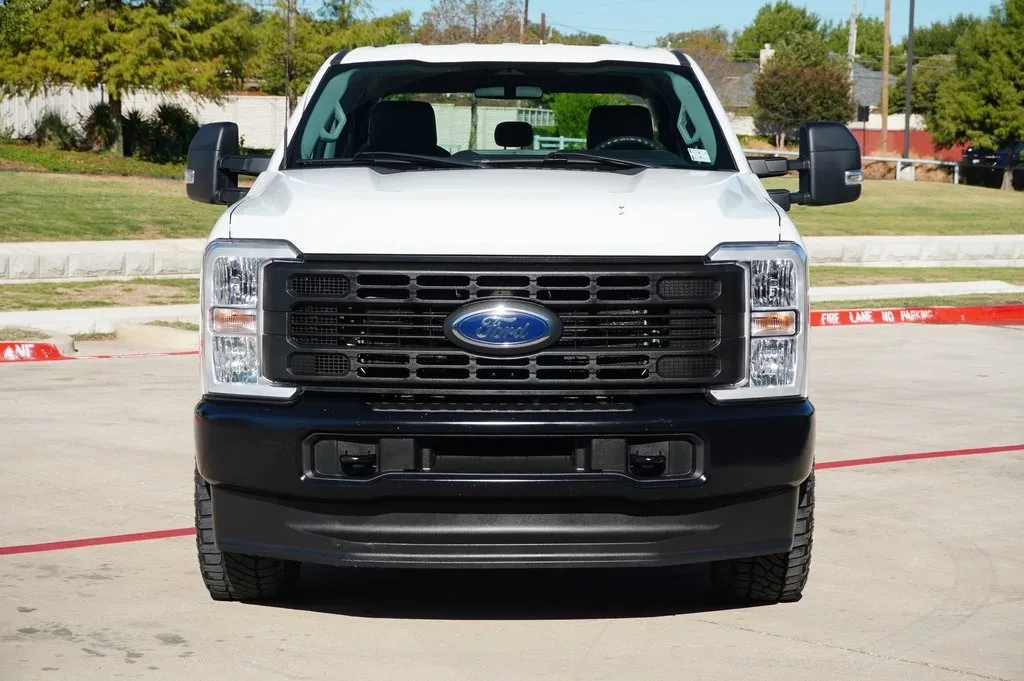 2023 Ford F-250 XL photo 3