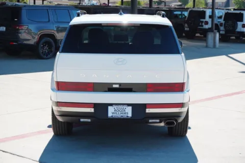 More photos of 2025 Hyundai Santa Fe Limited at Roger Williams Chrysler Dodge Jeep Ram, TX