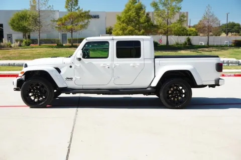 Photos of 2023 Jeep Gladiator High Altitude for sale in Weatherford, TX at Roger Williams Chrysler Dodge Jeep Ram