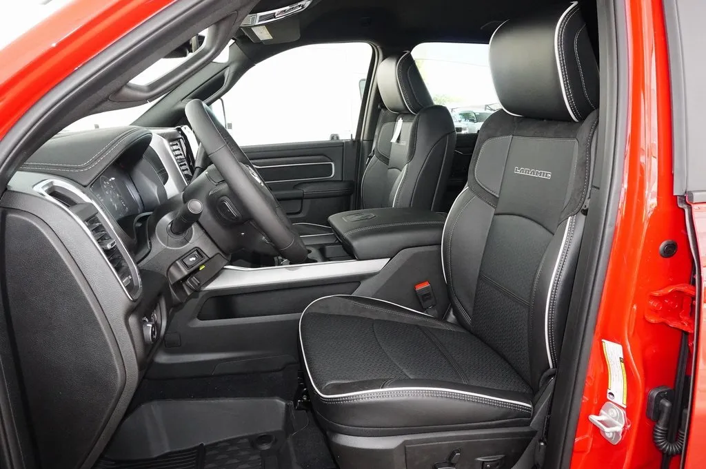 2026 Ram 2500 Laramie photo 4