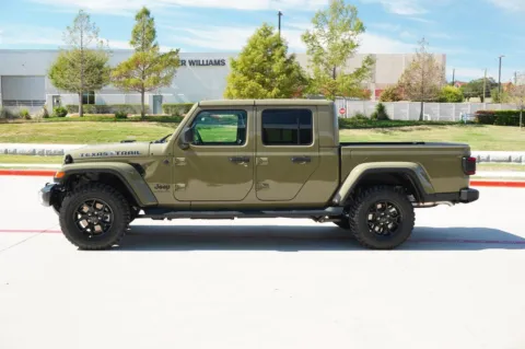 Photos of 2025 Jeep Gladiator Texas Trail for sale in Weatherford, TX at Roger Williams Chrysler Dodge Jeep Ram