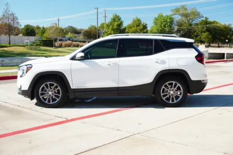 Photos of 2022 GMC Terrain SLT for sale in Weatherford, TX at Roger Williams Chrysler Dodge Jeep Ram