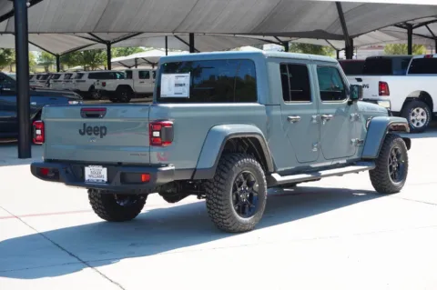 More photos of 2025 Jeep Gladiator Texas Trail at Roger Williams Chrysler Dodge Jeep Ram, TX