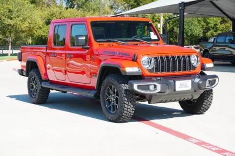 More photos of 2025 Jeep Gladiator Texas Trail at Roger Williams Chrysler Dodge Jeep Ram, TX