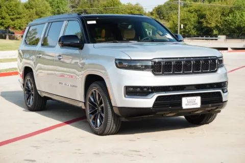 More photos of 2025 Jeep Grand Wagoneer L Series III Obsidian at Roger Williams Chrysler Dodge Jeep Ram, TX