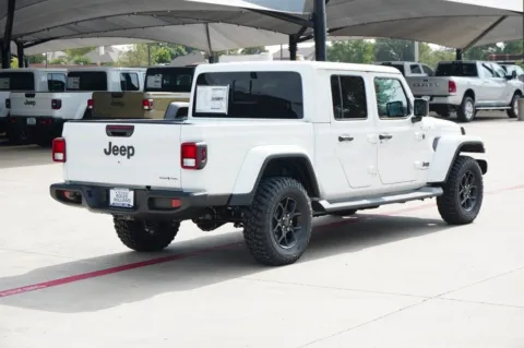 More photos of 2025 Jeep Gladiator Texas Trail at Roger Williams Chrysler Dodge Jeep Ram, TX