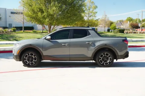 Photos of 2023 Hyundai Santa Cruz SEL Premium for sale in Weatherford, TX at Roger Williams Chrysler Dodge Jeep Ram