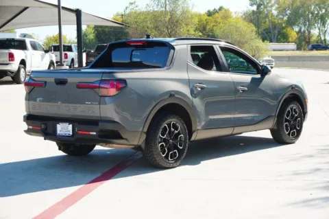 More photos of 2023 Hyundai Santa Cruz SEL Premium at Roger Williams Chrysler Dodge Jeep Ram, TX