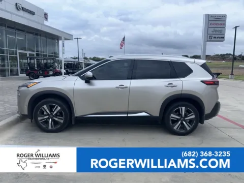 Silver 2022 Nissan Rogue Platinum for sale in Weatherford, TX