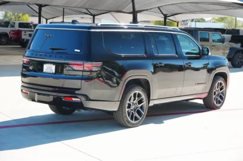 More photos of 2025 Jeep Wagoneer L Series III Super at Roger Williams Chrysler Dodge Jeep Ram, TX