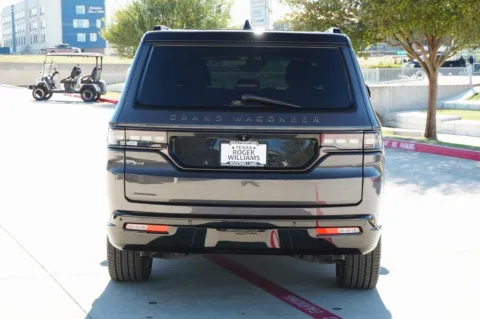 More photos of 2023 Jeep Grand Wagoneer L Series III Obsidian at Roger Williams Chrysler Dodge Jeep Ram, TX