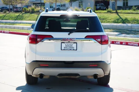 More photos of 2019 GMC Acadia SLT at Roger Williams Chrysler Dodge Jeep Ram, TX