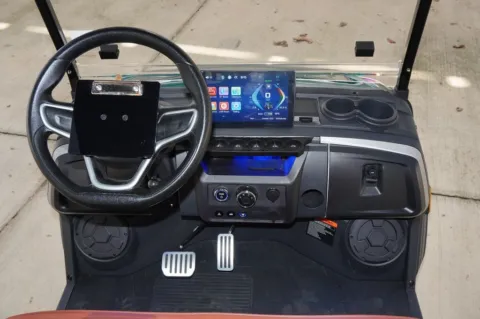 More photos of 2026 EPIC E40 at Roger Williams Chrysler Dodge Jeep Ram, TX