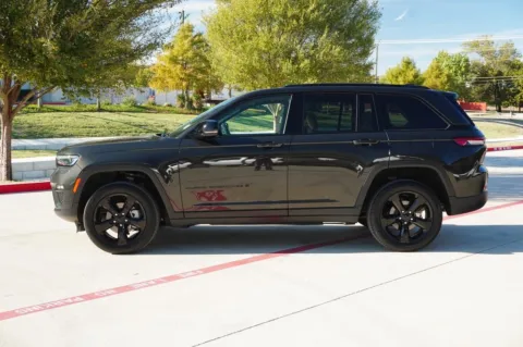 Photos of 2024 Jeep Grand Cherokee Limited for sale in Weatherford, TX at Roger Williams Chrysler Dodge Jeep Ram