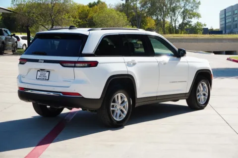 More photos of 2024 Jeep Grand Cherokee Laredo X at Roger Williams Chrysler Dodge Jeep Ram, TX