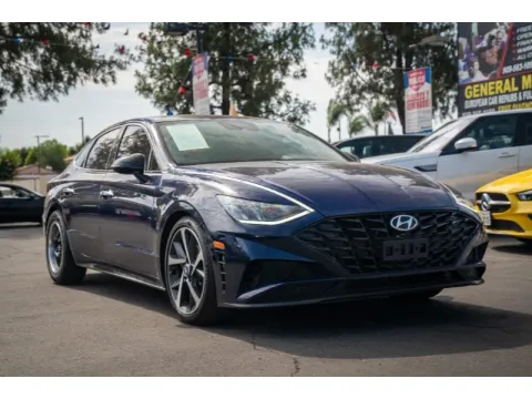 More photos of 2022 Hyundai SONATA SEL Plus at SoCal Auto Auction, CA