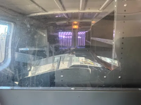 More photos of 2010 Ford E-Series E-250 at SoCal Auto Auction, CA