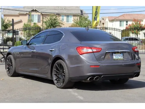 More photos of 2017 Maserati Ghibli at SoCal Auto Auction, CA