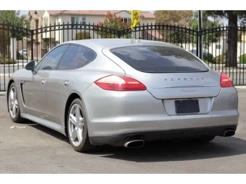 More photos of 2012 Porsche Panamera 4 at SoCal Auto Auction, CA