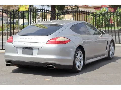 More photos of 2012 Porsche Panamera 4 at SoCal Auto Auction, CA
