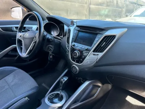 More photos of 2016 Hyundai VELOSTER at SoCal Auto Auction, CA