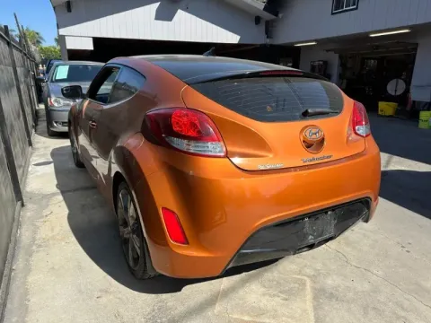 More photos of 2016 Hyundai VELOSTER at SoCal Auto Auction, CA