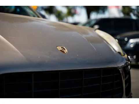 More photos of 2016 Porsche Macan S at SoCal Auto Auction, CA