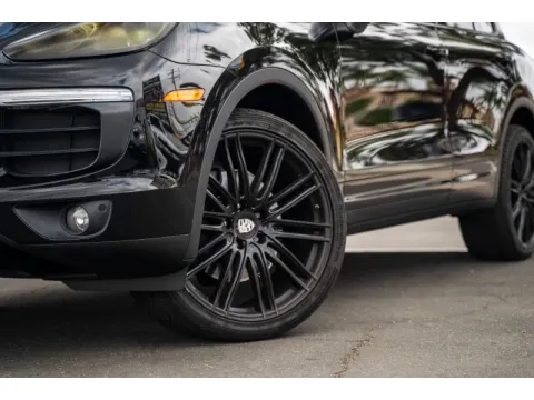 Photos of 2018 Porsche Cayenne Platinum Edition for sale in Ontario, CA at SoCal Auto Auction