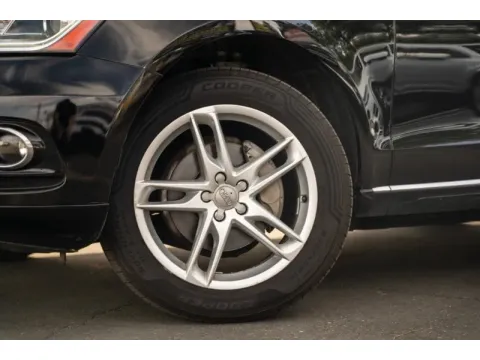 Another view of 2016 Audi Q5 2.0T quattro Premium Plus for sale in Ontario, CA at SoCal Auto Auction