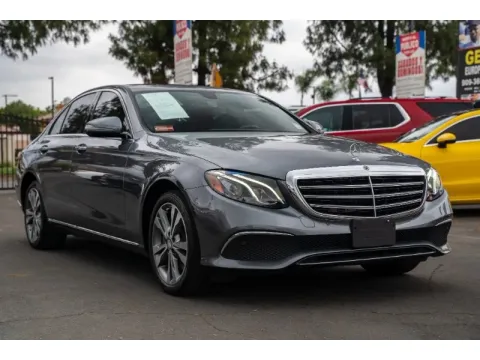 More photos of 2017 Mercedes-Benz E-Class E 300 at SoCal Auto Auction, CA