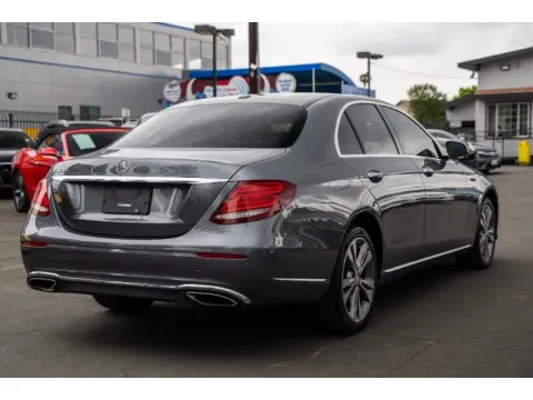 More photos of 2017 Mercedes-Benz E-Class E 300 at SoCal Auto Auction, CA