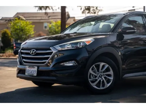 Photos of 2017 Hyundai TUCSON SE for sale in Ontario, CA at SoCal Auto Auction