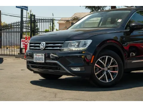 Photos of 2018 Volkswagen Tiguan 2.0T SEL for sale in Ontario, CA at SoCal Auto Auction