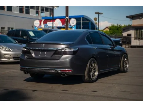More photos of 2017 Honda Accord Sport at SoCal Auto Auction, CA