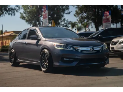 More photos of 2017 Honda Accord Sport at SoCal Auto Auction, CA