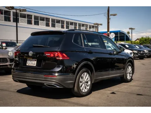 More photos of 2019 Volkswagen Tiguan S at SoCal Auto Auction, CA