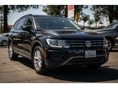 More photos of 2019 Volkswagen Tiguan S at SoCal Auto Auction, CA
