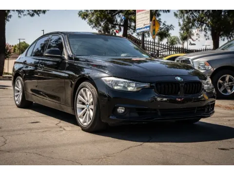 More photos of 2017 BMW 3 Series 330i at SoCal Auto Auction, CA