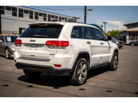 More photos of 2015 Jeep Grand Cherokee Limited at SoCal Auto Auction, CA