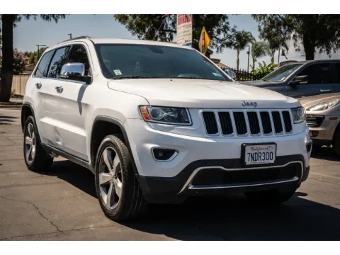 More photos of 2015 Jeep Grand Cherokee Limited at SoCal Auto Auction, CA