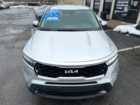 More photos of 2022 KIA SORENTO LX at Pro Auto Finance, IN