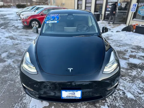 More photos of 2022 TESLA MODEL Y PERFORMANCE at Pro Auto Finance, IN