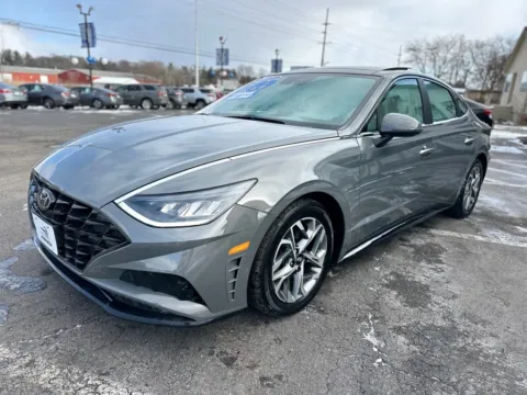 More photos of 2023 HYUNDAI SONATA SEL at Pro Auto Finance, IN