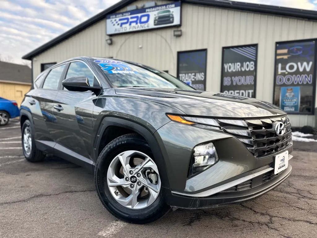 Gray 2023 HYUNDAI TUCSON SE for sale in Crown Point, IN