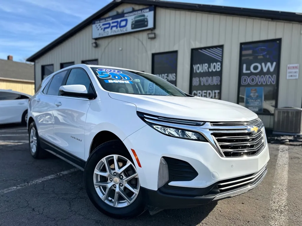 White 2022 CHEVROLET EQUINOX LT for sale in Crown Point, IN