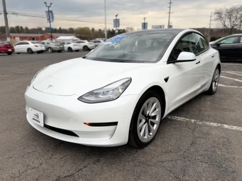 More photos of 2023 TESLA MODEL 3 BASE at Pro Auto Finance, IN