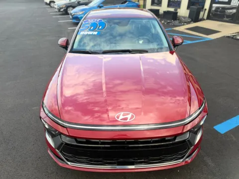 More photos of 2025 HYUNDAI SONATA SEL at Pro Auto Finance, IN