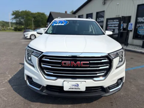 Another view of 2024 GMC TERRAIN SLT for sale in Crown Point, IN at Pro Auto Finance