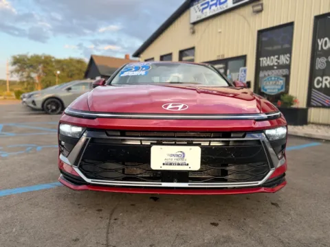 More photos of 2025 HYUNDAI SONATA SEL at Pro Auto Finance, IN